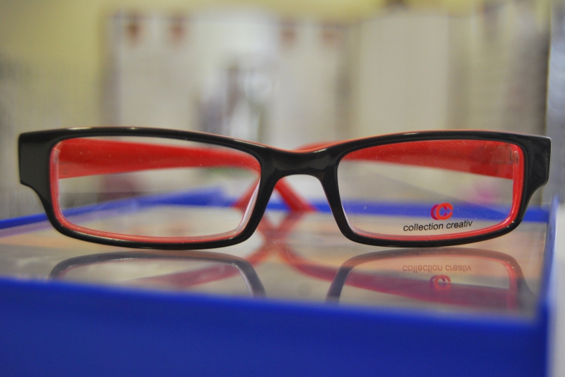 opticien-GONFARON-min_view-sight-lens-frame-optics-spectacles-1141012-pxhere.com